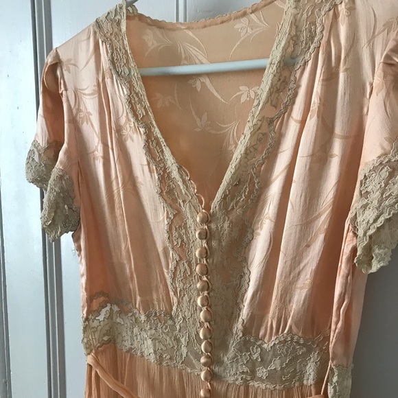 Antique Silk Dressing Gown - Picture 1 of 4